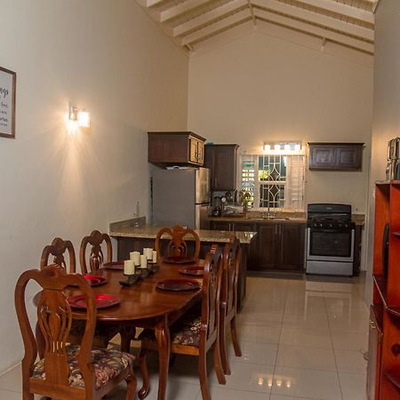 Paradise Villa Sleep 6 Private Pool Ocho Rios Dış mekan fotoğraf
